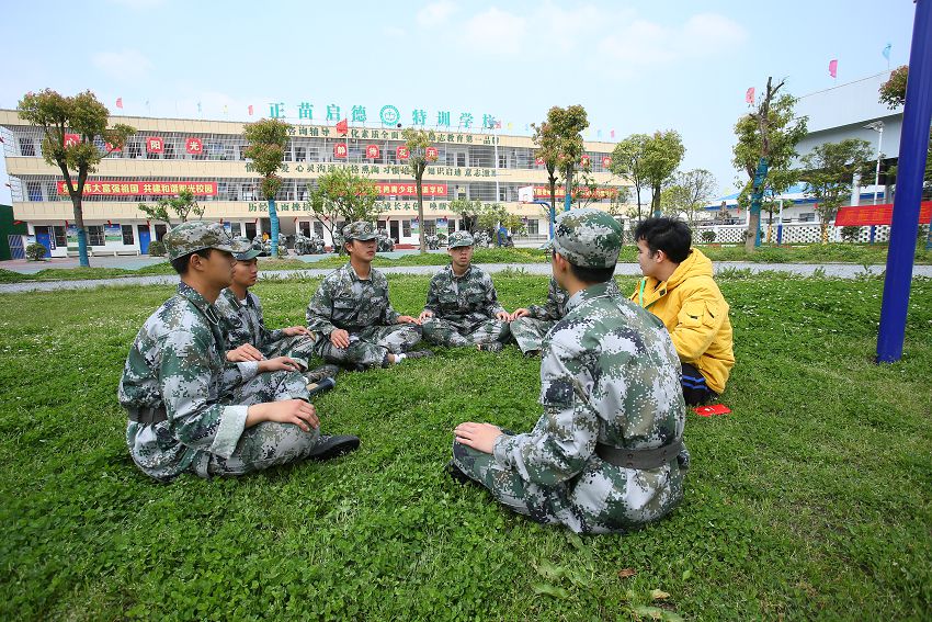 如果孩子很厌学家长怎么办？孩子为什么很厌学？